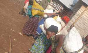 Displaced women in Miti-Kabare