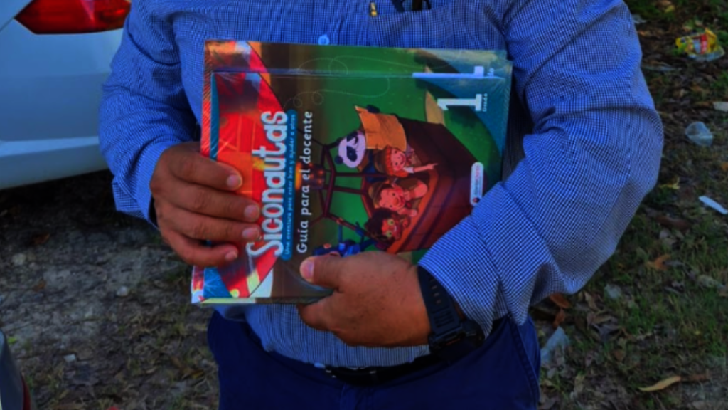 Equip Mexican Teachers to Transform Their Students