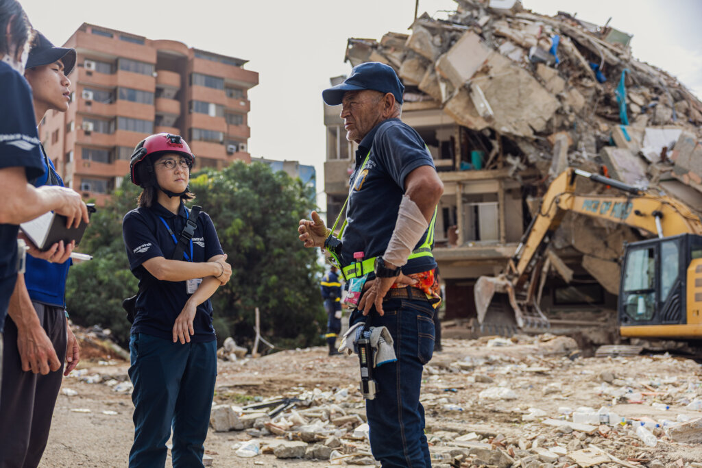Peace Winds team surveys damage in Caracas
