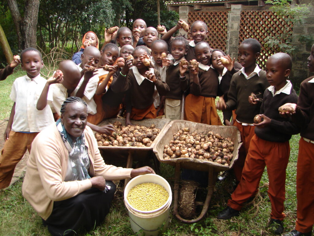 Funding 130 Children's School Life in Nairobi