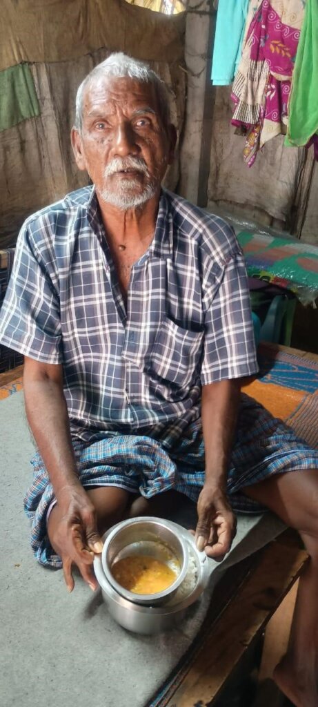 Urgent Daily Hot Meals for 40 Destitute-elderly