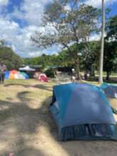 carpas del refugio en el parque