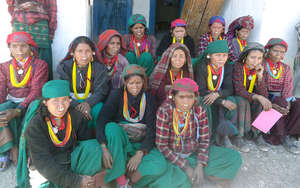 Mothers participating in maternal health education