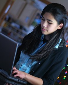 Oasis's Technology & Leadership Program for Girls!