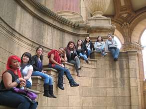 TLP Girls Outside the Exploratorium