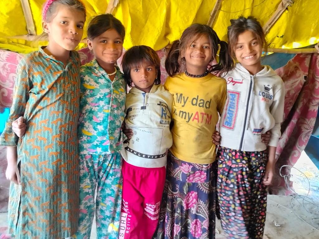 Help Educate and Empower 100 Poor Children India
