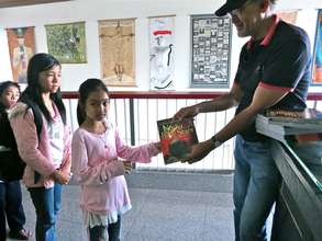 National Artist Bencab bookgiving in Baguio