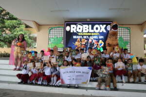 A dino joins Betty Go Belmonte Elementary School!