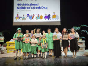 More girl readers with Girl Scouts of the Phils!