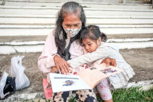 Reading together in Northern Samar