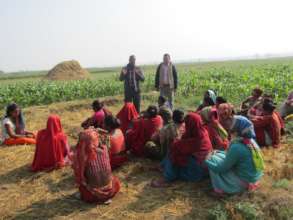 Explaining about communal farming in Women group