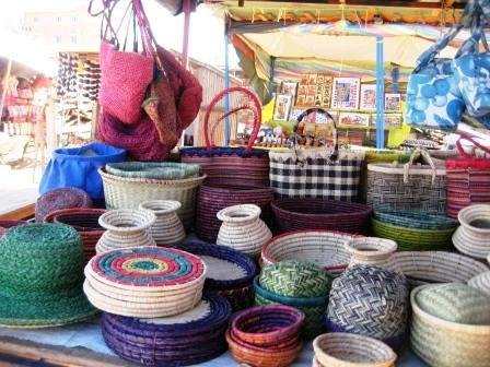 Educate 5 street mothers in Madagascar