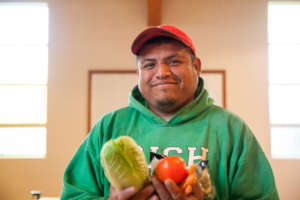 Migrant farmworker receives healthy food