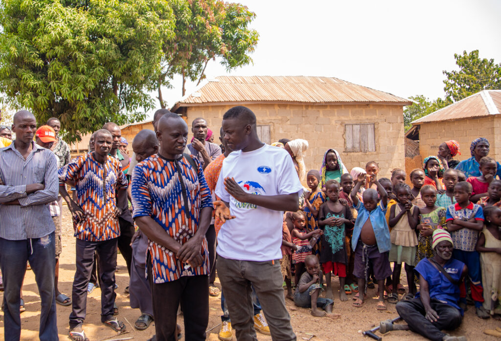 Provide Healthcare to Displaced Children in Crisis