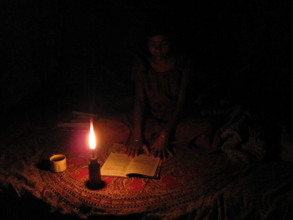 Solar Lamps for 2600 Students in Sundarbans, India