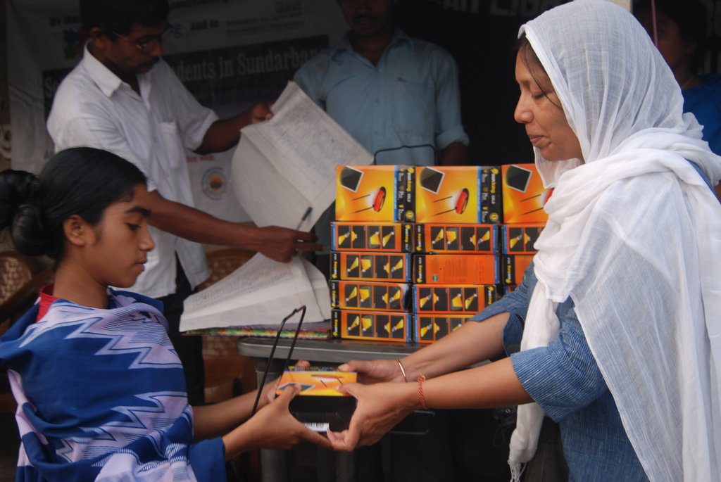 Solar Lamps for 2600 Students in Sundarbans, India