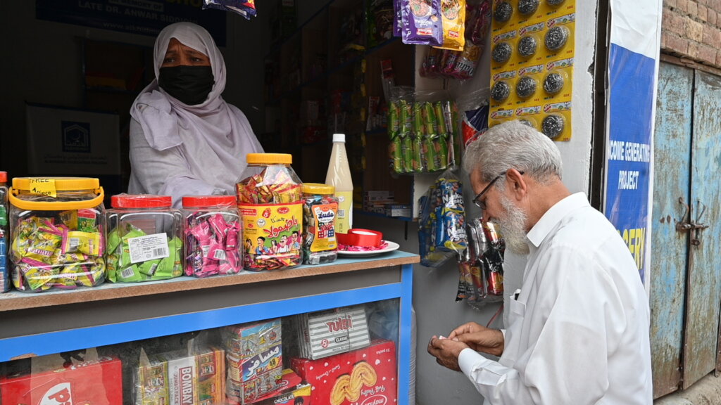 Support 100 Vulnerable Pakistanis Small business