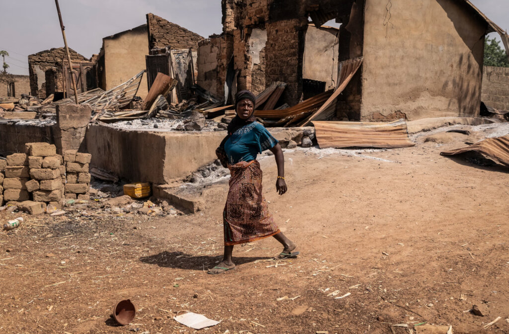 Support a Crisis Response Centre in Benue and Jos