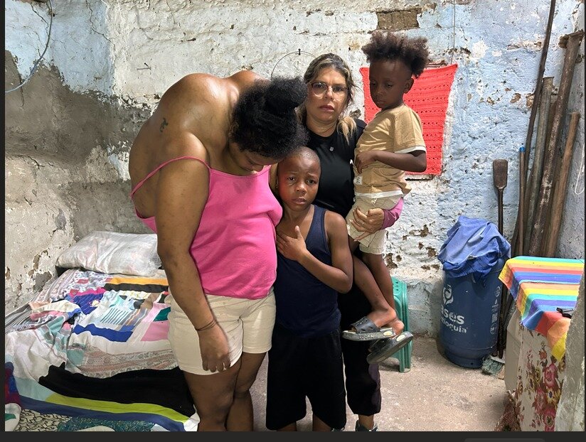 A DIGNIFIED HOME AND SUPPORT  FOR JHOANAS FAMILY
