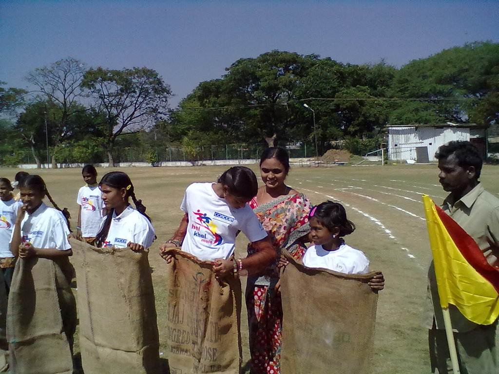 Give hope to 100 vulnerable children in India