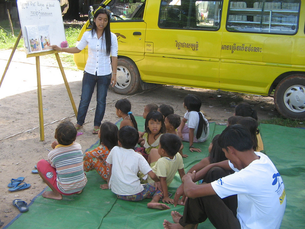New Mobile Library for Street Children in Cambodia