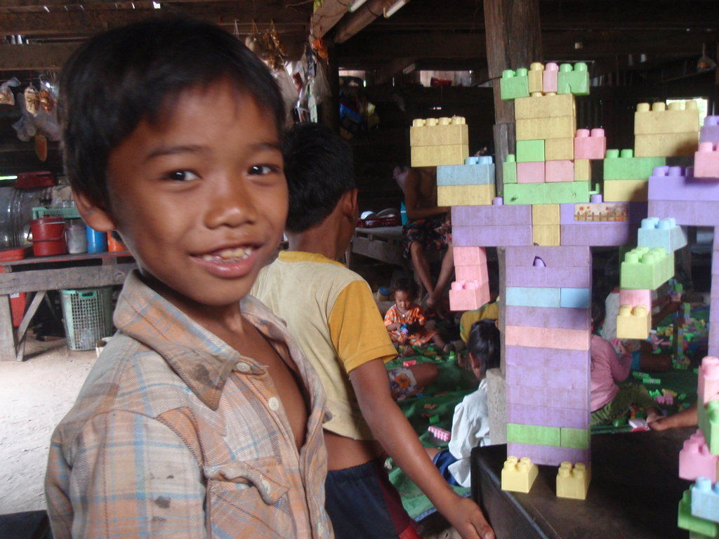 New Mobile Library for Street Children in Cambodia