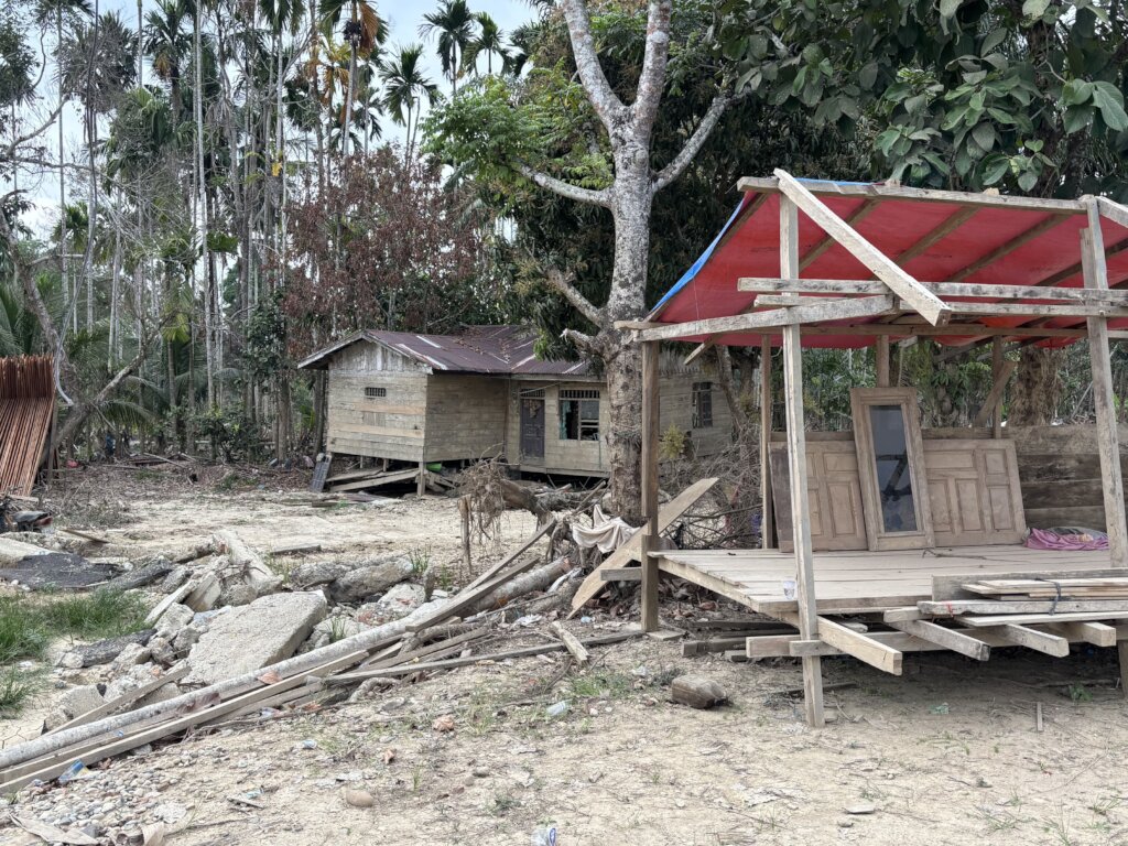 Temporary Homes for Indonesia Flood Survivors
