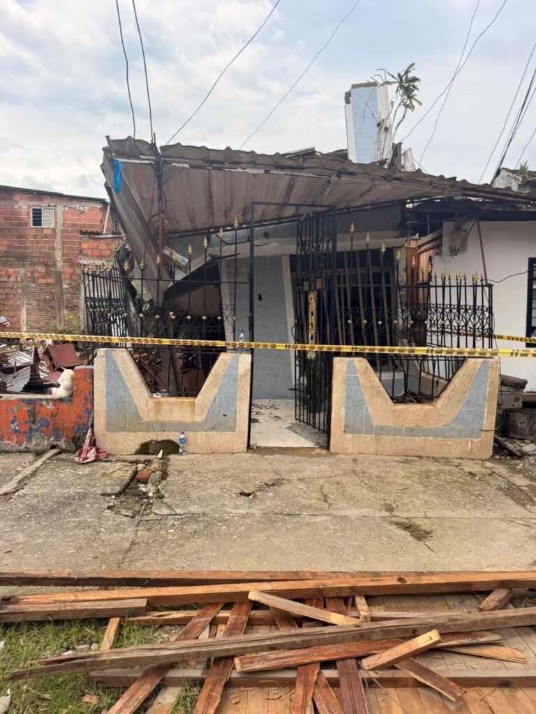 Colombia needs us now,it's time to show solidarity