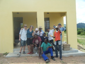 UWC students painting Cetjwayo Preschool.
