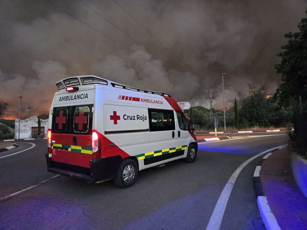 Communities in Spain affected by ongoing wildfire