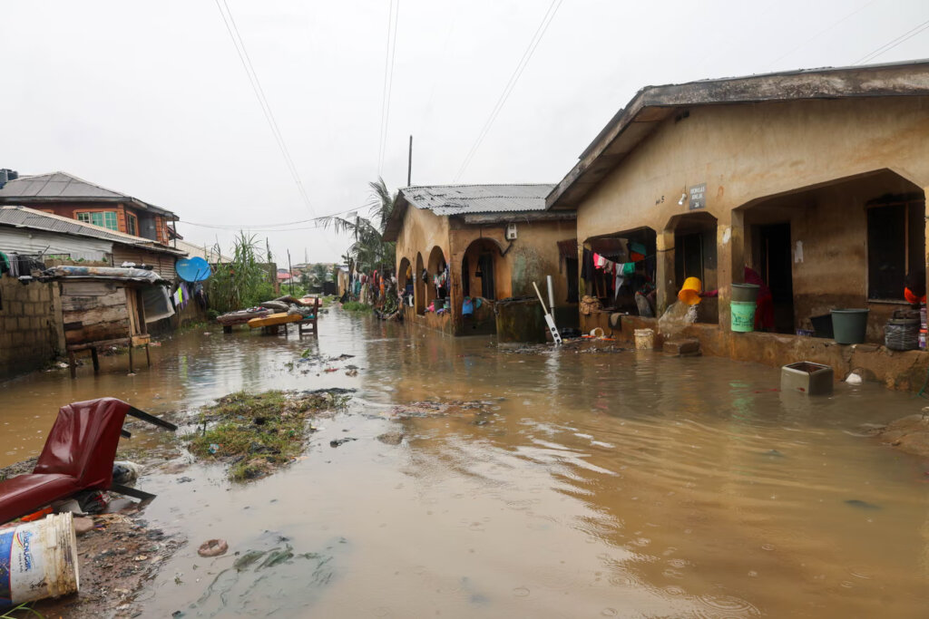Nigeria Flood Emergency Food & Shelter for Victims