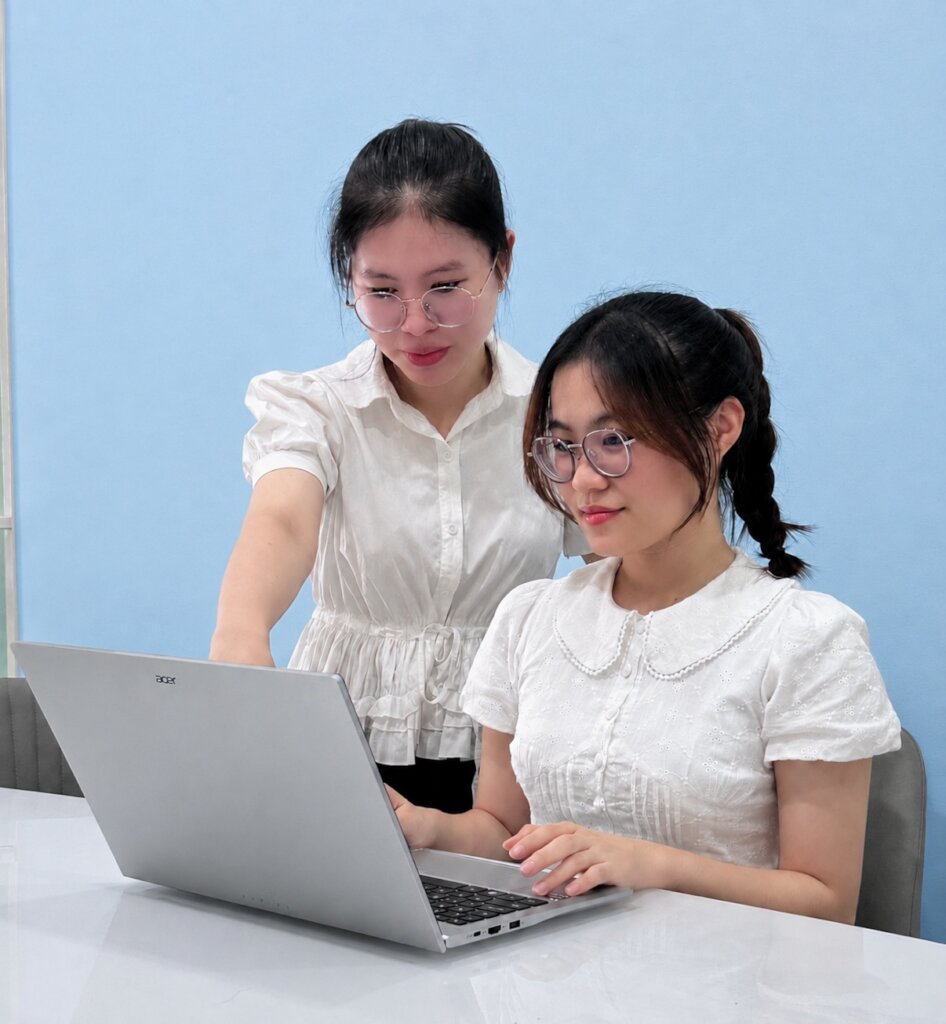 Public Health Student in Vietnam Needs a Laptop