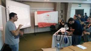 Practice in Paraguayan Sign Language