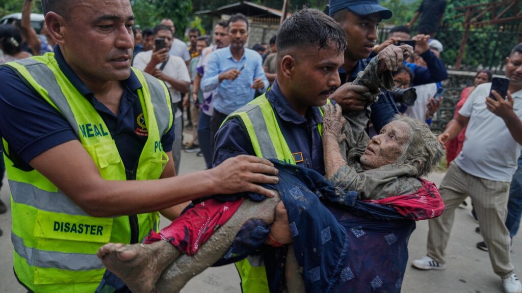 Emergency Relief for 1,500 Nepal Flood Survivors