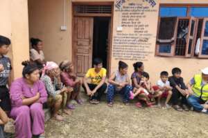 ommunity Gathers at Youth Club