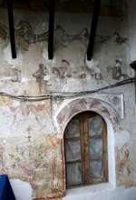 Decorative painting at Kikino house deteriorating