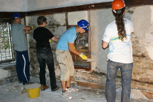 Re-plastering with lime plaster