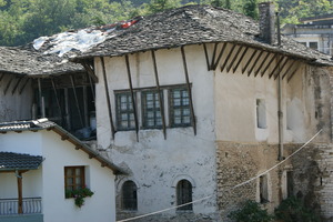 Roof repair made with plastic leads to collapse