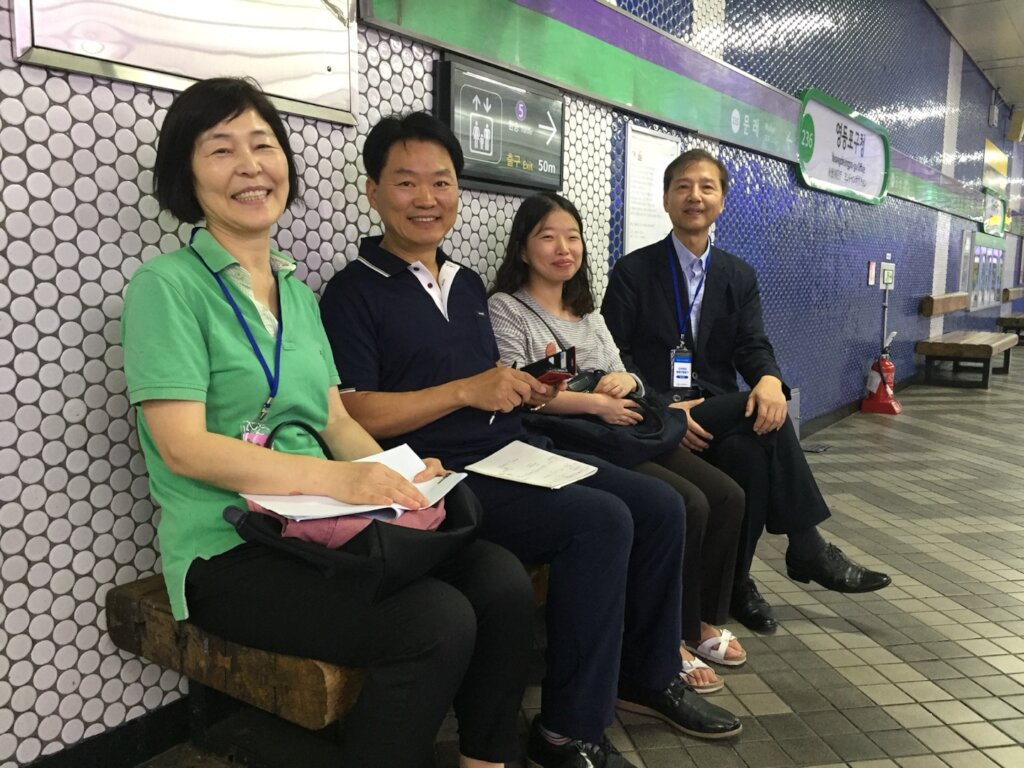 Help wheelchair users easily navigate Seoul subway