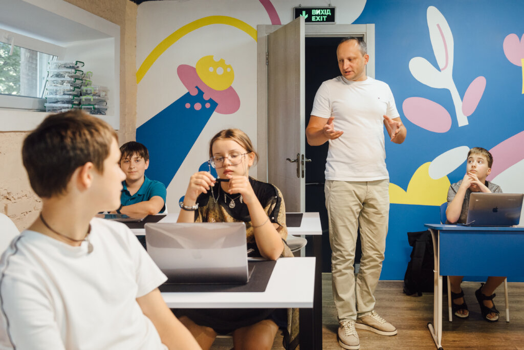 Help 15 Ukrainian Teens Reach University