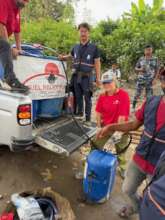 Filling containers with diesel in Bidur
