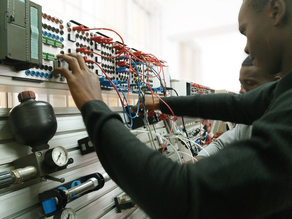 Empower 100 Nigerian Youths: One Skill, One Future