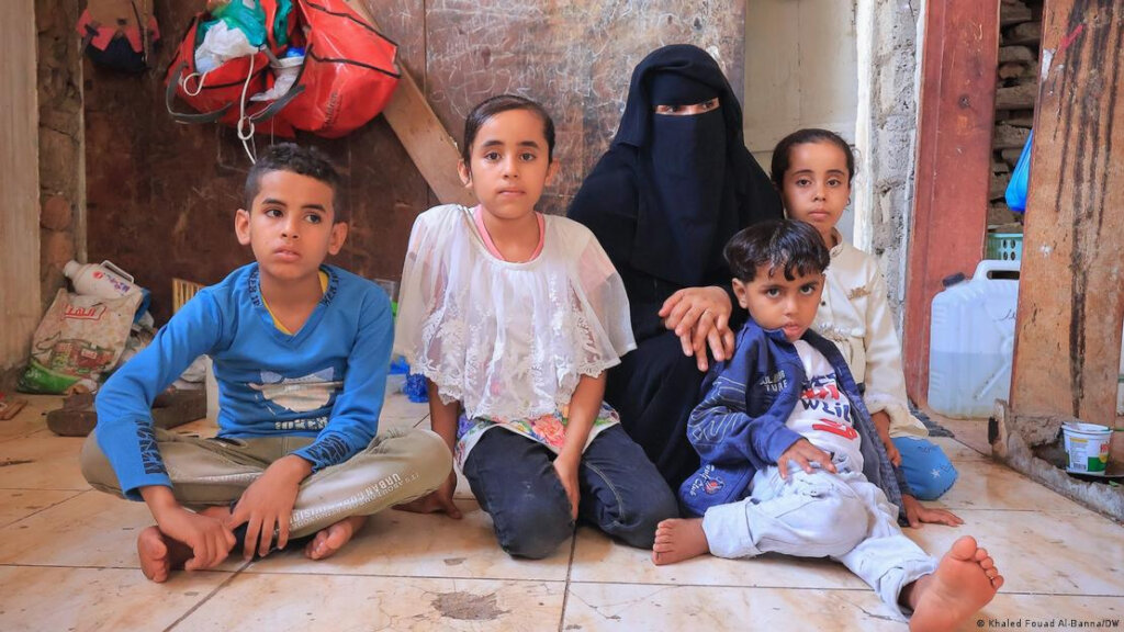 Emergency Relief for 917 Displaced Families -Taiz