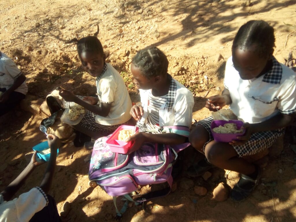 Supporting Learning Through a Meal