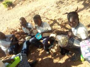 children eating