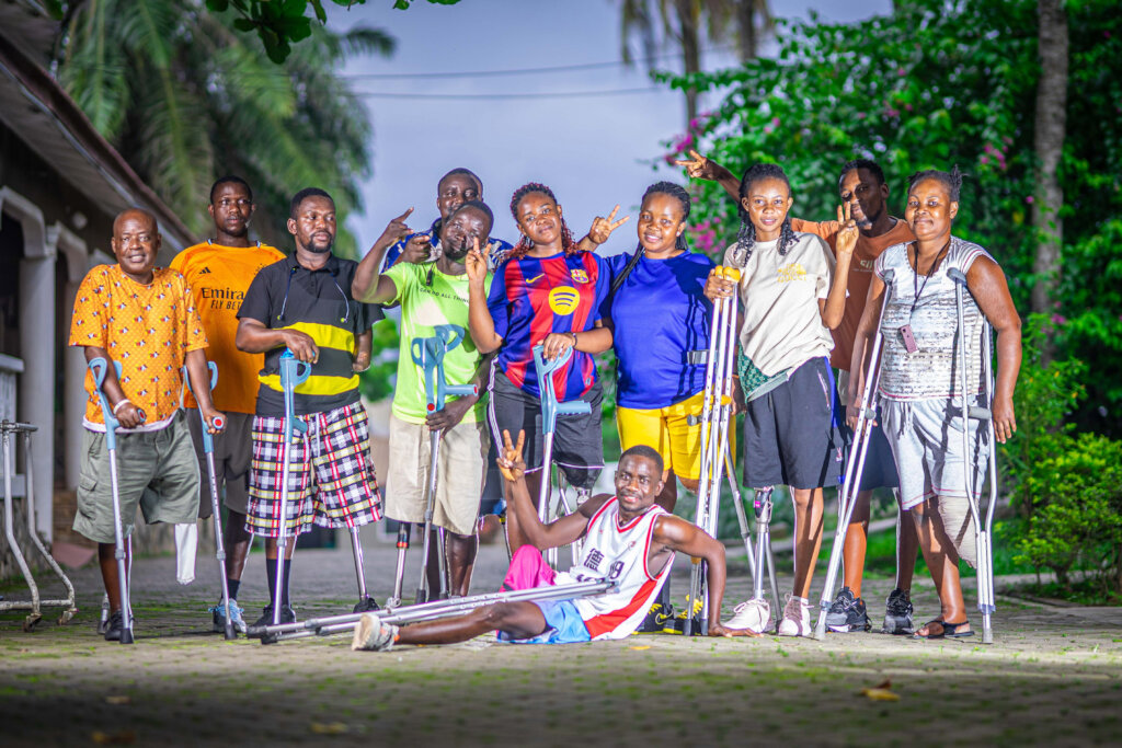 Send 50 prosthetic legs to amputees in Benin