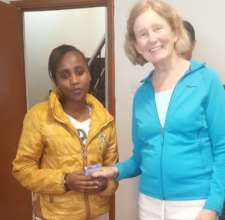 Kae Dakins shares gift with THAP patient