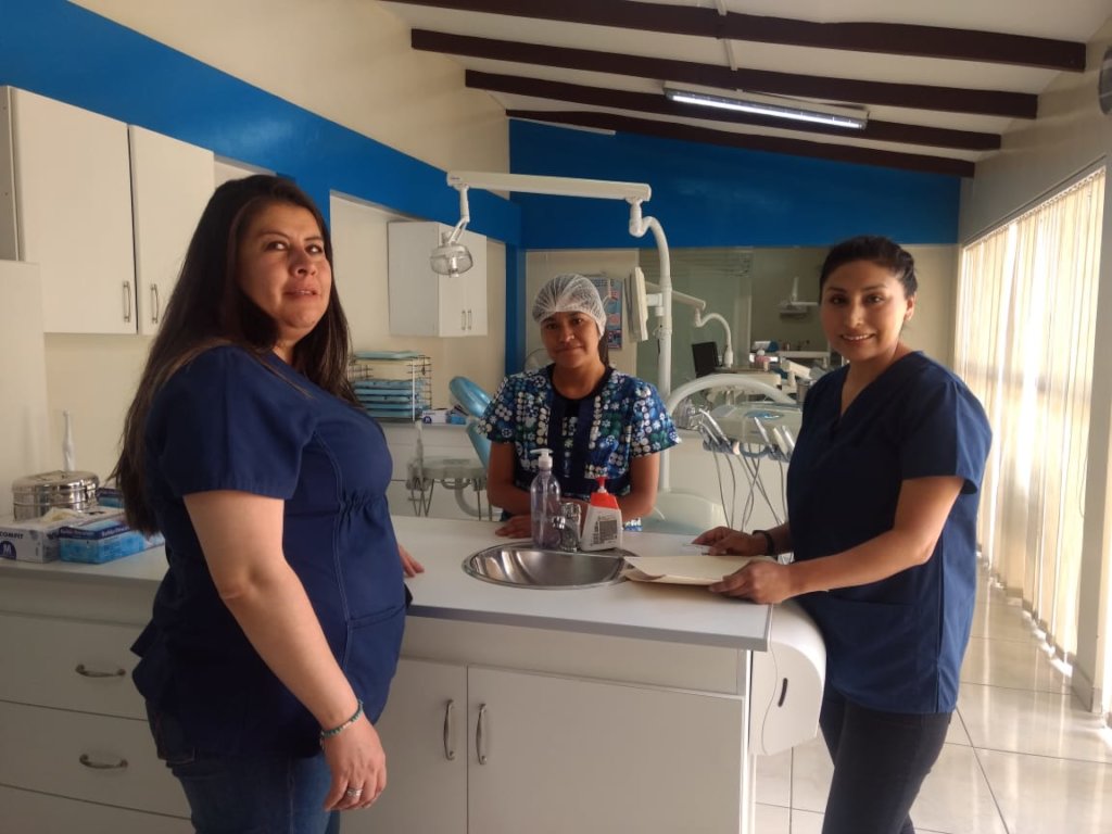 Paola Quinetros, Adela Maldonado, Nayda Apata