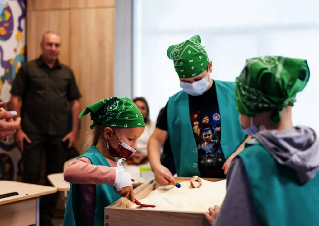 School of Superheroes - Education in Hospitals