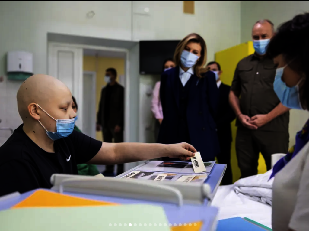 School of Superheroes - Education in Hospitals